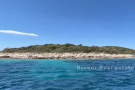 Privatni otok, Marina, Arazi