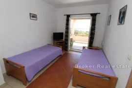 Apartmanska kuća s pogledom na more, Pag, Casa