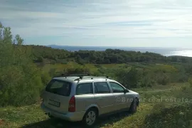 Građevinsko zemljište s pogledom na more, Vis, Land