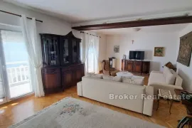 Kuća s otvorenim pogledom na more, Omiš, Haus