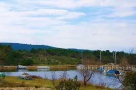 Građevinsko zemljište sa otvorenim pogledom na more, Šibenik, Terrain