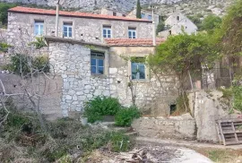 Tri kamene kuće za prodaju, Hvar, بيت