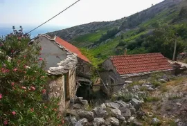 Tri kamene kuće za prodaju, Hvar, بيت