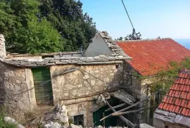 Tri kamene kuće za prodaju, Hvar, بيت