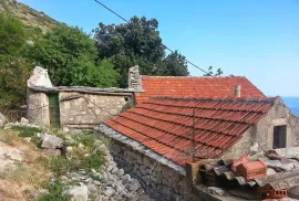 Tri kamene kuće za prodaju, Hvar, بيت