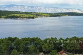 Građevinsko zemljište prvi red do mora, Hvar, Земля