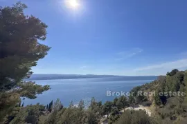 Prostrano građevno zemljište s pogledom na more, Omiš, Arazi