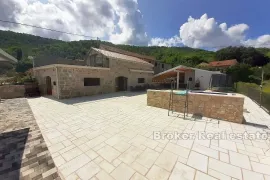 Renovirana kamena vila sa bazenom, Hvar, Maison