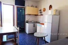 Apartmanska kuća s pogledom na more, Pag, Σπίτι