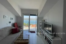 Dvosoban penthouse stan s pogledom na more, Trogir, Flat