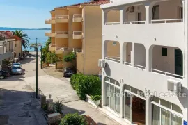 Drvenik, apartmanska kuća s pogledom na more, Makarska, Ev