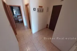 Dvosobni apartman sa otvorenim pogledom na more, Trogir, شقة