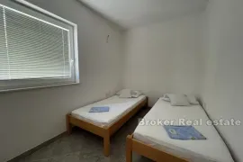 Apartmanska kuća s pogledom na more, Omiš, Ev