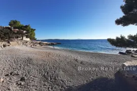 Građevinsko zemljište u drugome redu do mora, Hvar, Земля