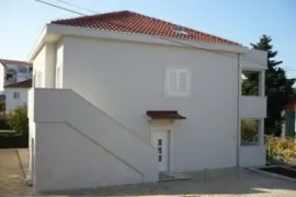 Vila od 280m2 na parceli od 521m2, na prodaju, Trogir, بيت