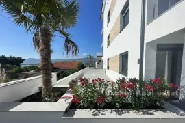 Moderni stanovi u novogradnji, Trogir, Appartement