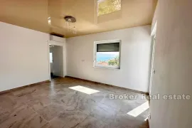 Moderni stanovi u novogradnji, Trogir, Appartement