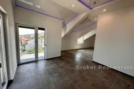 Moderni stanovi u novogradnji, Trogir, Appartement