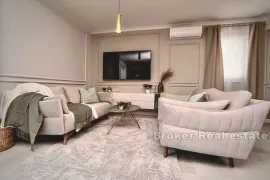 Luksuzno uređen trosoban stan s pogledom na more, Makarska, Apartamento