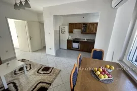 Apartman blizu mora, Omiš, Appartment