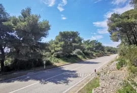 Građevinsko zemljište s pogledom na more, Vis, Land