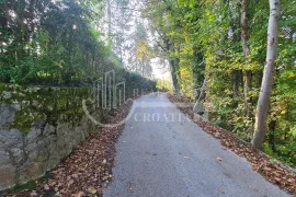 Prodaja, Samobor, kuća na Jelenščaku sa garažom i voćnjak, Samobor, Casa