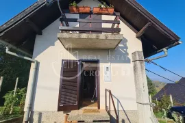 Prodaja, Samobor, kuća na Jelenščaku sa garažom i voćnjak, Samobor, Casa