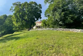 Istra - okolica Barbana zemljište s građevinskom dozvolom i projektom luksuzne istarske vile, Barban, Land