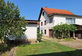 Velika Gorica-Lukavec kuća 200 m2 sa zemljištem 3300 m2, Velika Gorica - Okolica, Casa