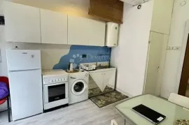 UHODAN APARTMAN 36m2 + 11.06m2 - PRILIKA, Zagreb, Propriedade comercial