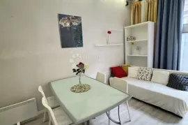 UHODAN APARTMAN 36m2 + 11.06m2 - PRILIKA, Zagreb, Propriedade comercial