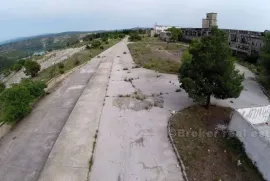 Projekt - turistički kompleks, Šibenik, Arazi