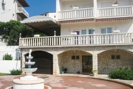 Lijepi hotel s panoramskim pogledom, na prodaju, Omiš, Propriedade comercial