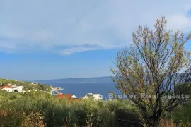 Građevinsko zemljište s pogledom na more, Omiš, Terreno