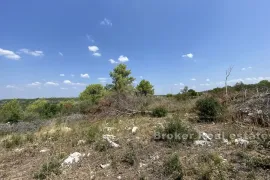 Poljoprivredno zemljište prvi red do mora, Šibenik, Terrain