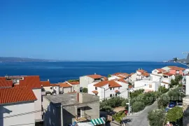 Hotel s restoranom i pogledom na more, na prodaju, Omiš, Gewerbeimmobilie