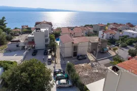 Hotel s restoranom i pogledom na more, na prodaju, Omiš, Gewerbeimmobilie