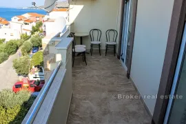 Hotel s restoranom i pogledom na more, na prodaju, Omiš, Gewerbeimmobilie