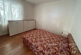 Apartmanska kuća u blizini mora, Split, Дом