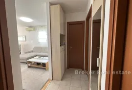 Dvosoban komforan stan na odličnoj lokaciji, Split, Appartement