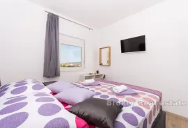 Apartmanska kuća s bazenom, Trogir - Okolica, بيت