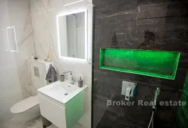 Luksuzan dvosoban apartman na odličnoj lokaciji, Split, Kвартира