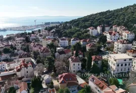 Kuća s dvije spavaće sobe u centru grada, Split, House