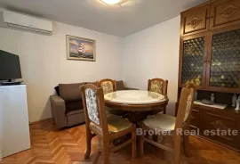 Kuća s dvije spavaće sobe u centru grada, Split, House