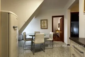 Komforan dvosoban stan u centru grada, Split, Apartamento