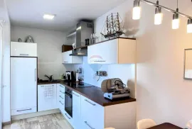 OTOK KRK,MALINSKA- apartman blizu centra i mora, Malinska-Dubašnica, Stan