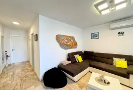 OTOK KRK,MALINSKA- apartman blizu centra i mora, Malinska-Dubašnica, Stan