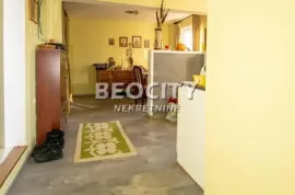 Obrenovac, Piroman, Milutina Erakovica , 3.0, 94m2, Obrenovac, Casa