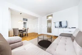 Zagreb, Ilica, Trg Franje Tuđmana prekrasan dvosoban stan 60 m2 + PM, Zagreb, Flat