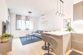 Zagreb, Knežija, luksuzan trosoban stan s parkirnim mjestom 60 m2, Zagreb, Apartamento